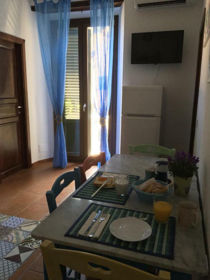 Casa Vacanze Villa D'Orleans Палермо Екстериор снимка