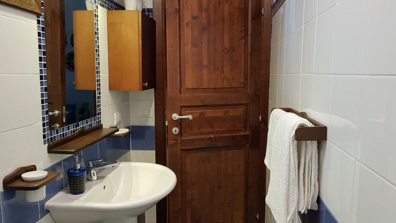 Casa Vacanze Villa D'Orleans Палермо Екстериор снимка